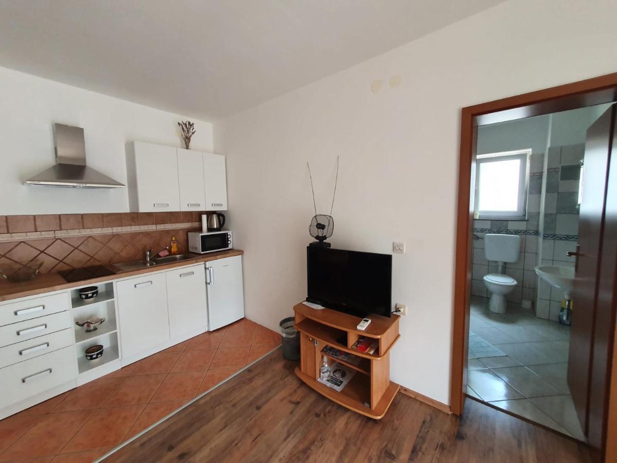 Apartments Topalovic Kostrena Exterior photo