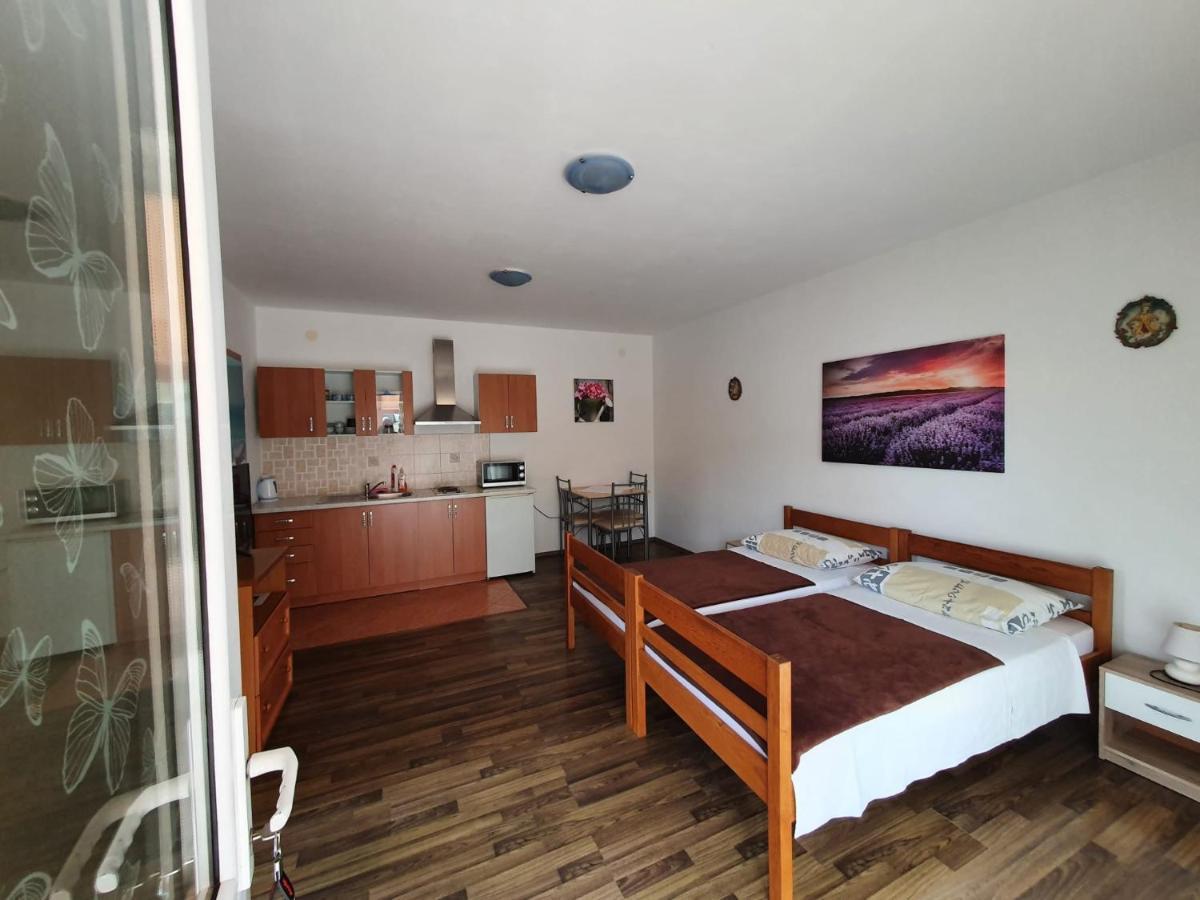 Apartments Topalovic Kostrena Exterior photo